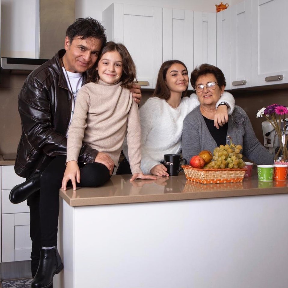 Agostino Penna con le donne della sua famiglia