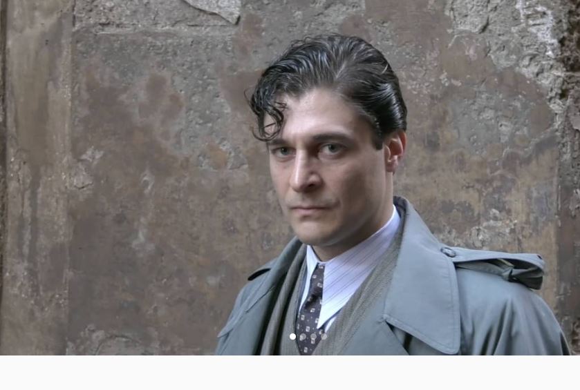 Lino Guanciale ne "Il commissario Ricciardi"