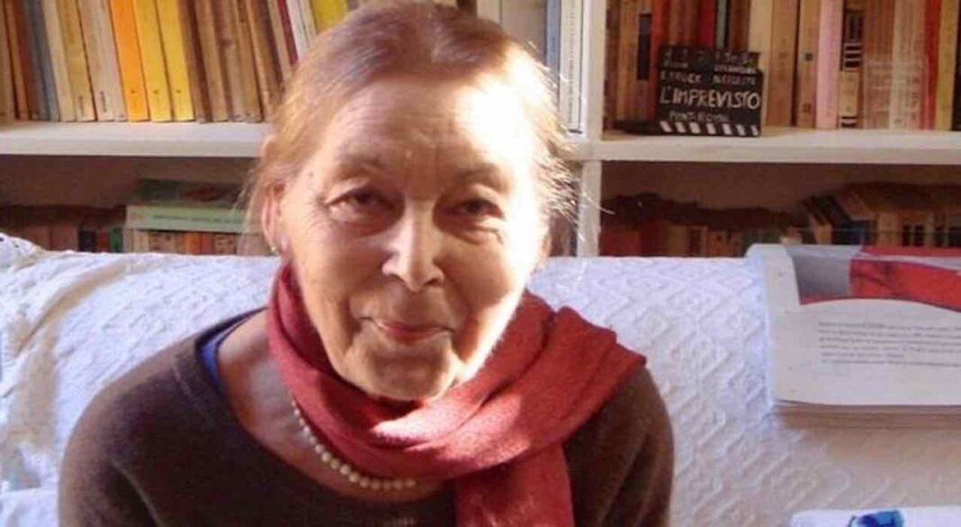 Donna La Scrittrice Statunitense De Il Cardellino