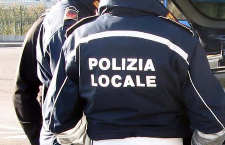 Anziano con le squillo incolpa il vaccino