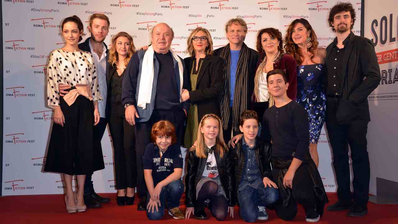 Un medico in famiglia cast