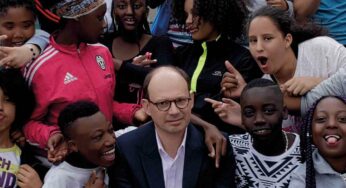 Stasera in tv il cinema francese con Il Professore cambia scuola