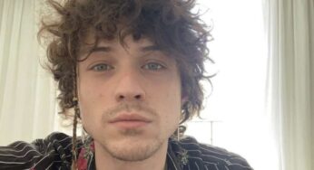 Irama, chi è il cantante: età, foto, carriera e vita privata