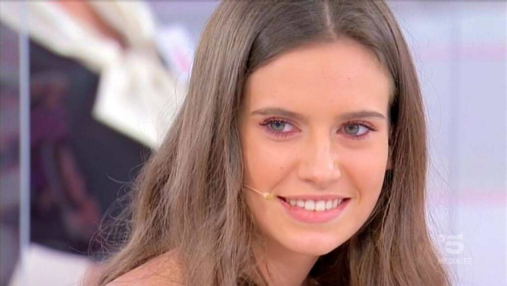 Uomini e Donne, Massimiliano fa la sua scelta: non è Eugenia