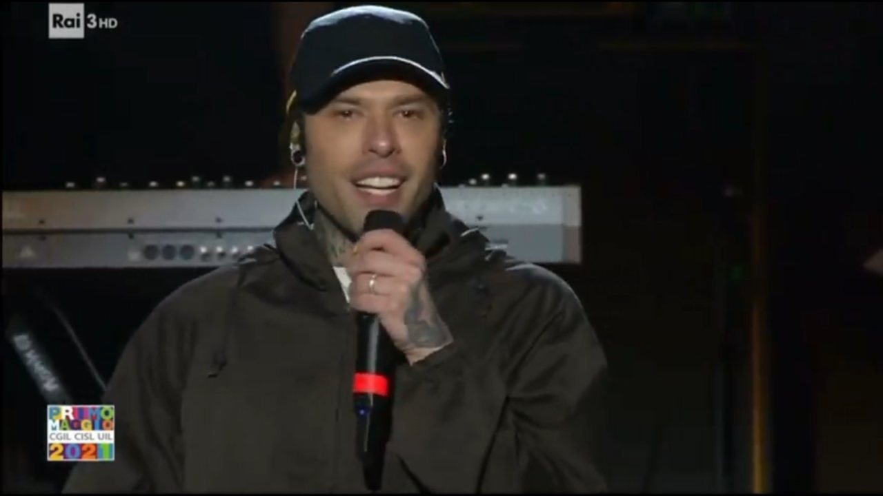 Fedez Rai la reazione di Di Mare