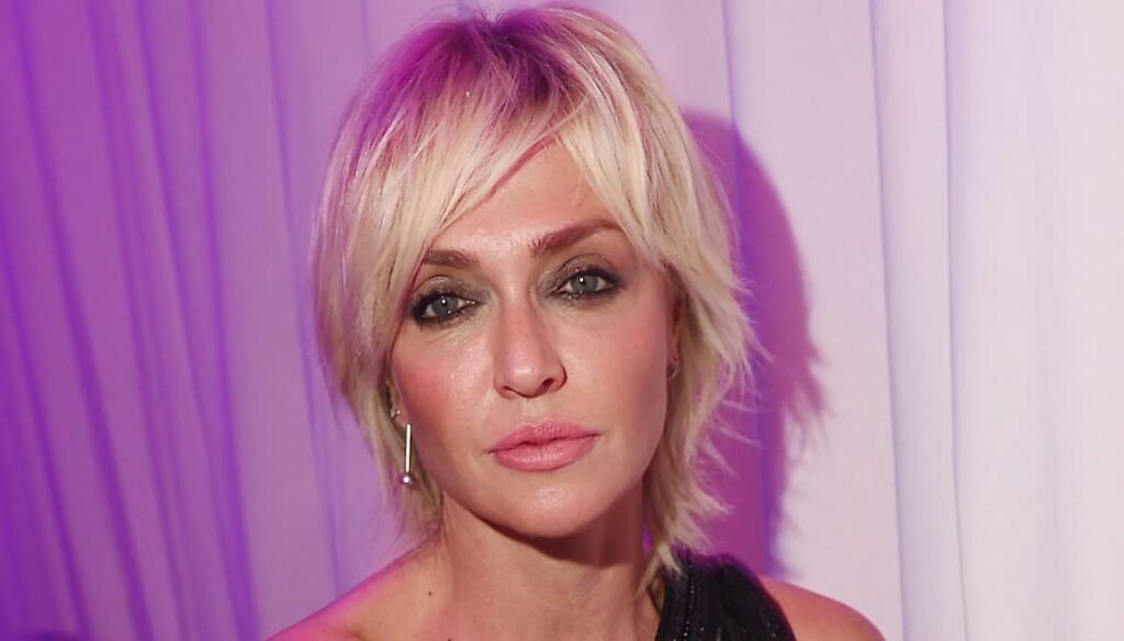 Paola Barale, che fine ha fatto? Perché non fa più televisione