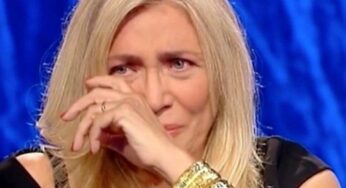 Mara Venier, condizioni sempre difficili: “Non può dormire né mangiare”