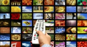 Canale 5, rivoluzione per la domenica: spunta il nome inaspettato