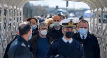AstraZeneca per i giovani, torna la paura: “Non è più sicuro”