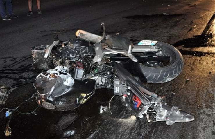 Un figlio morto in incidente in moto