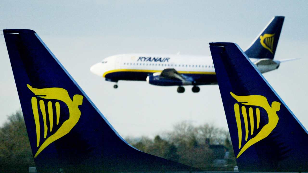 Passeggero muore a bordo di un volo Ryanair