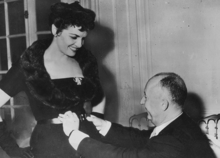 christian dior e la sua vita tra superstizione e moda