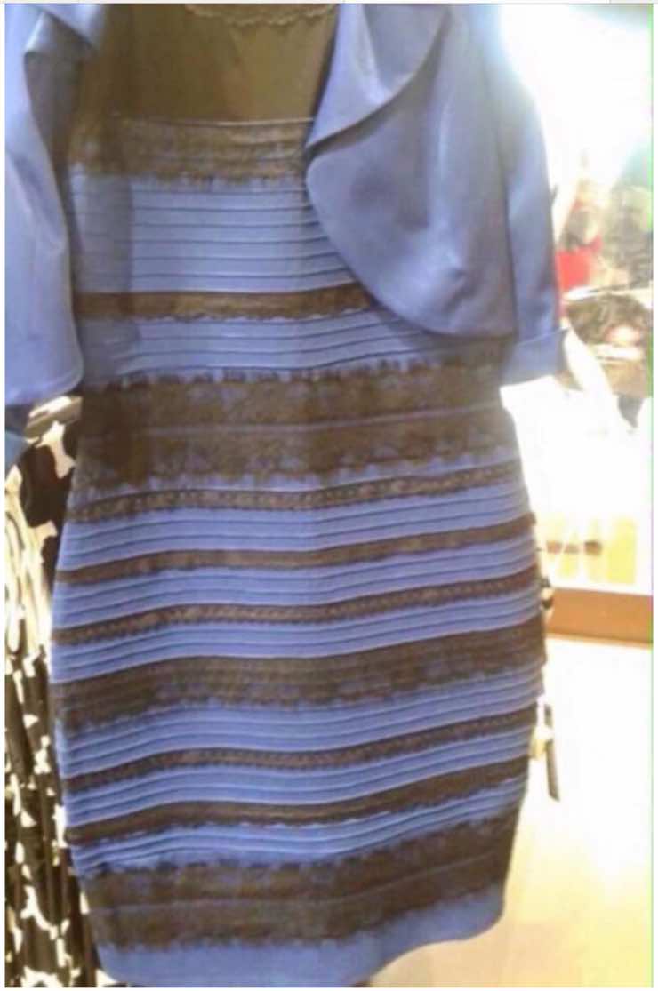 di che colore è il vestito?