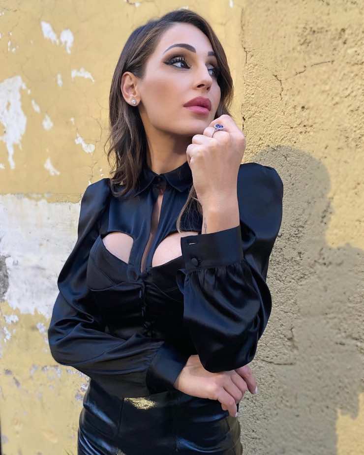 Anna Tatangelo outfit