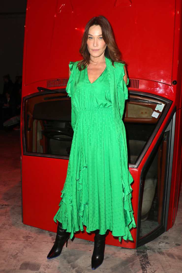 Carla Bruni in verde