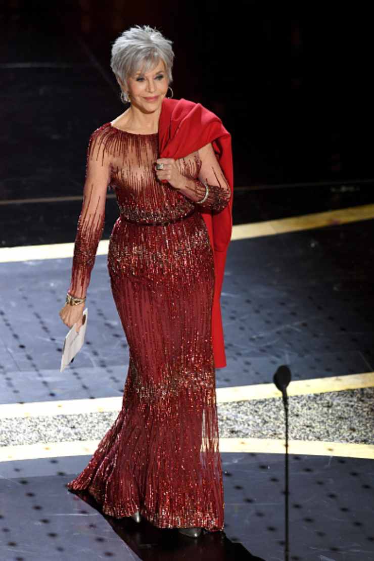 Jane Fonda con vestito 