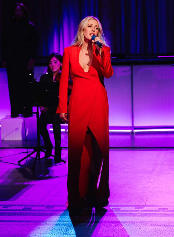 Ellie Goulding in rosso 