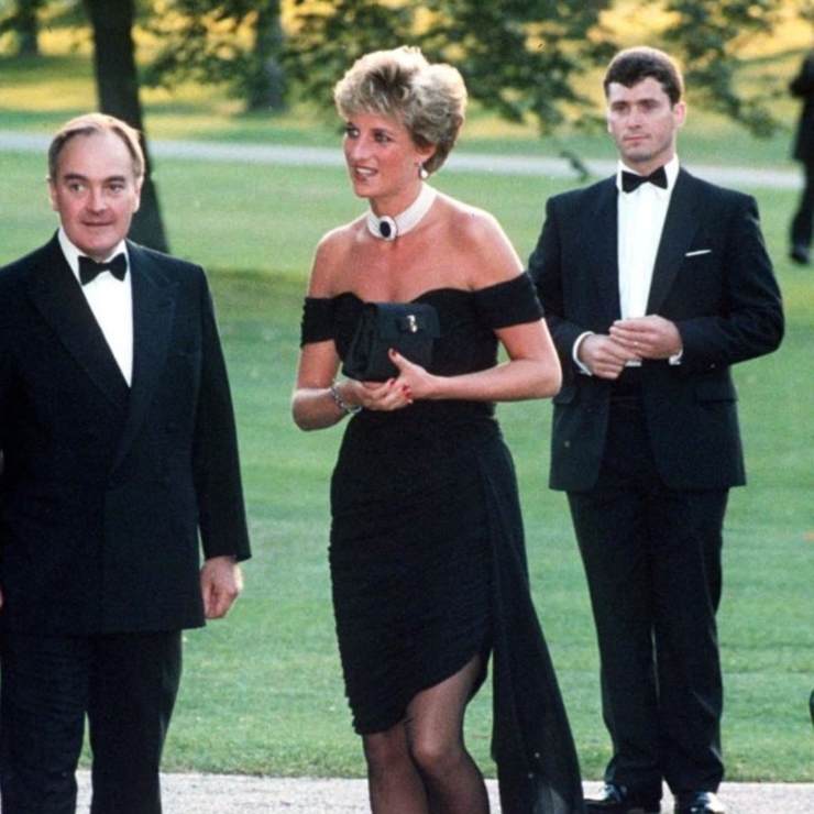 Lady Diana in abito nero 