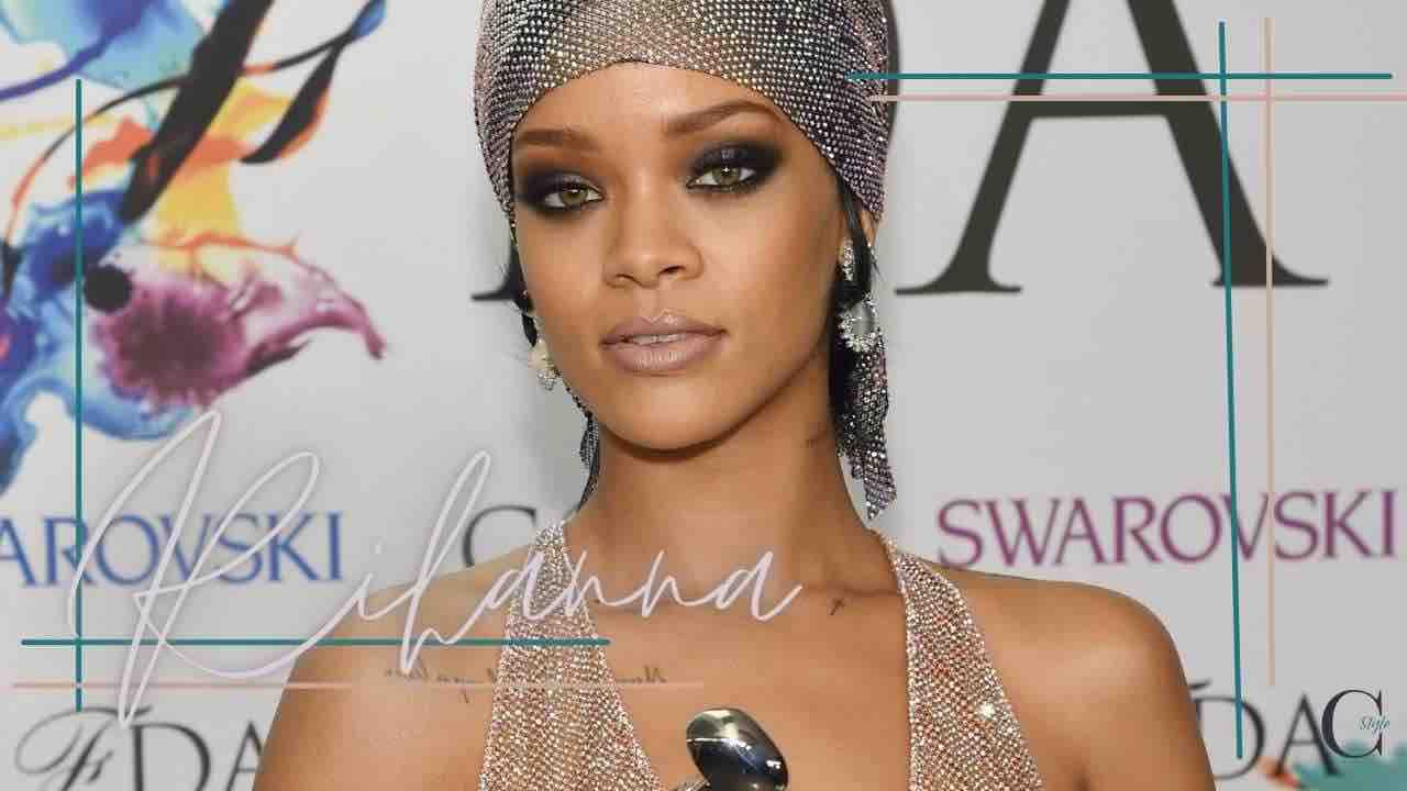 Rihanna vestito trasparente 