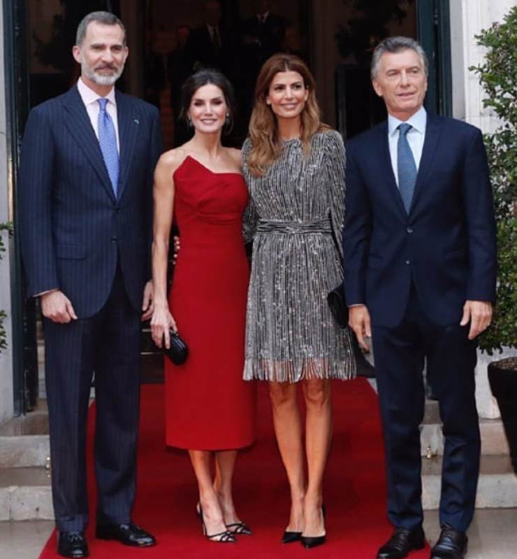 letizia di spagna vestito rosso