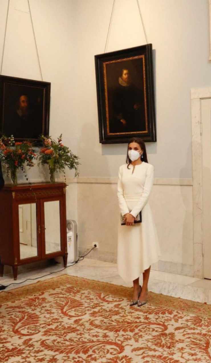 letizia di spagna vestito bianco