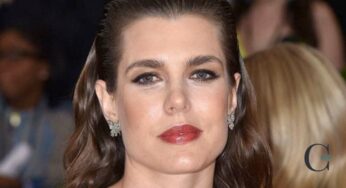 Charlotte Casiraghi, sai perché ha aperto la sfilata Chanel a cavallo?