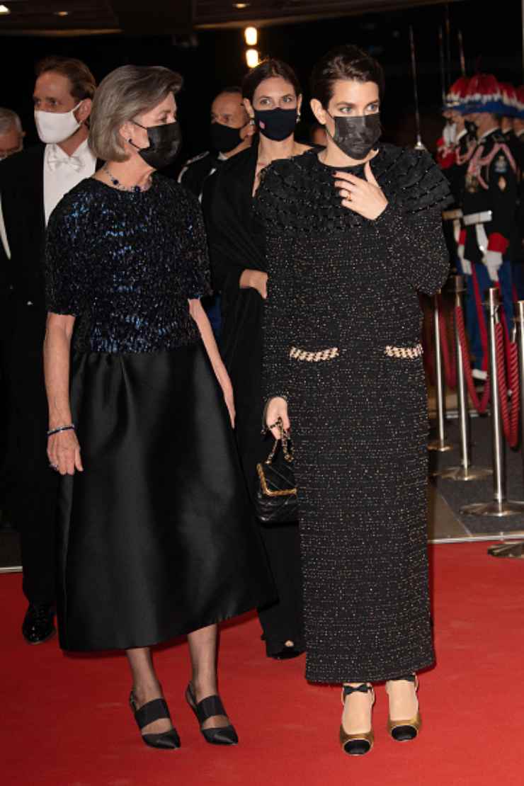 Charlotte Casiraghi in nero