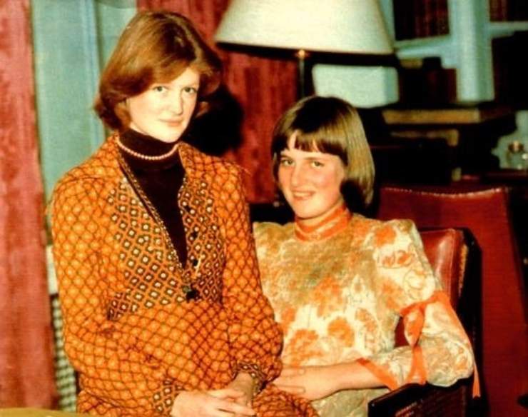 Lady Diana e la sorella Sarah