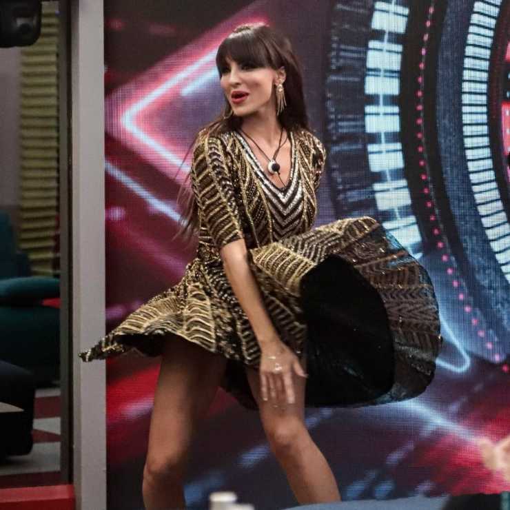Miriana Trevisan con paillettes