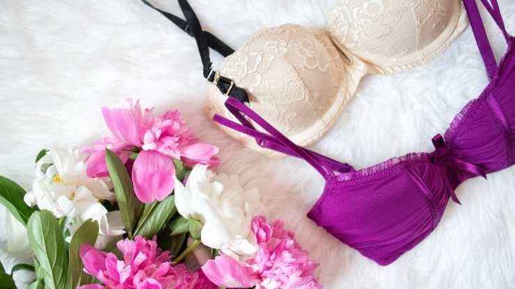 test colore reggiseno