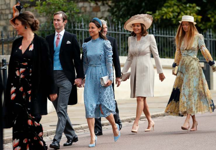 Pippa Middleton abito azzurro