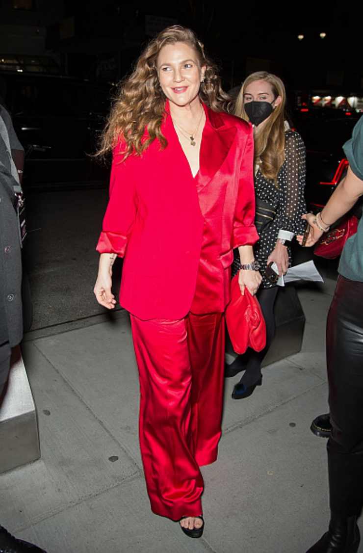 Drew Barrymore in rosso