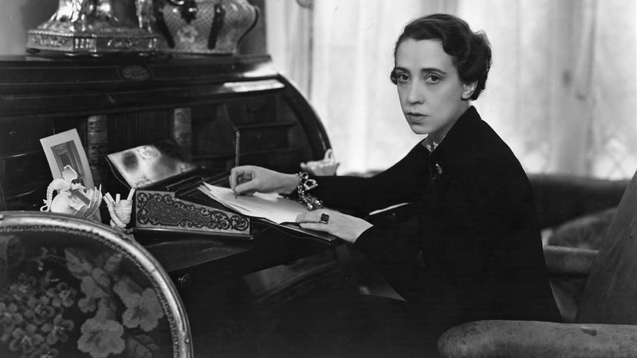 vita Elsa Schiaparelli