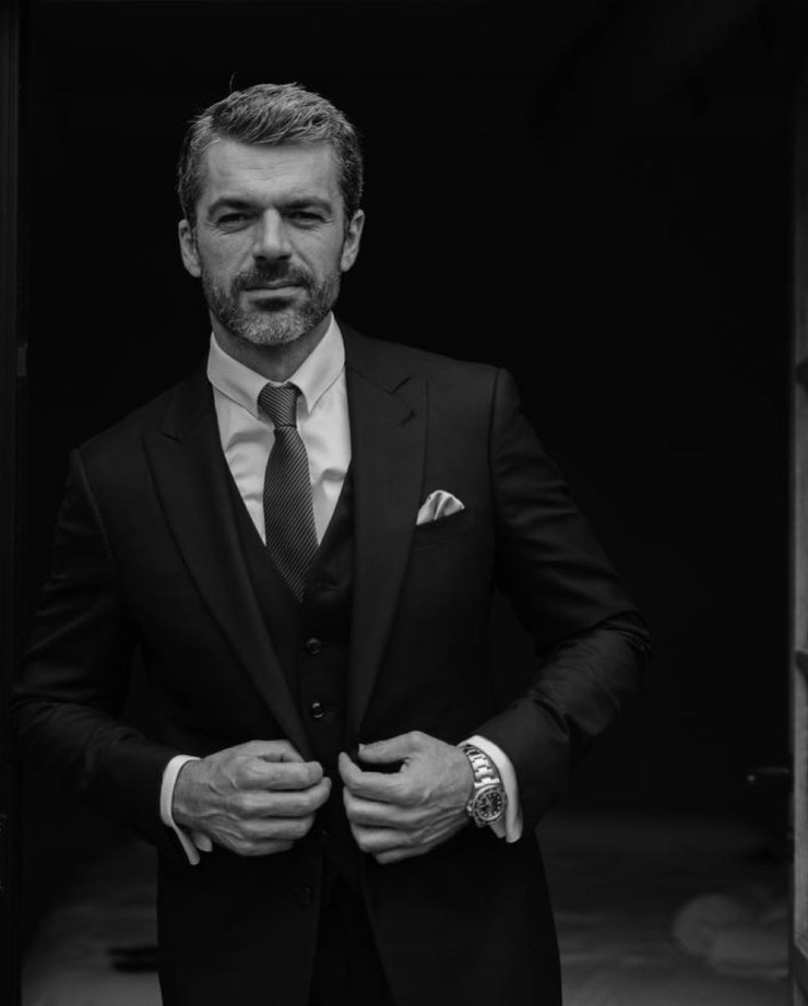 Luca Argentero in Armani 