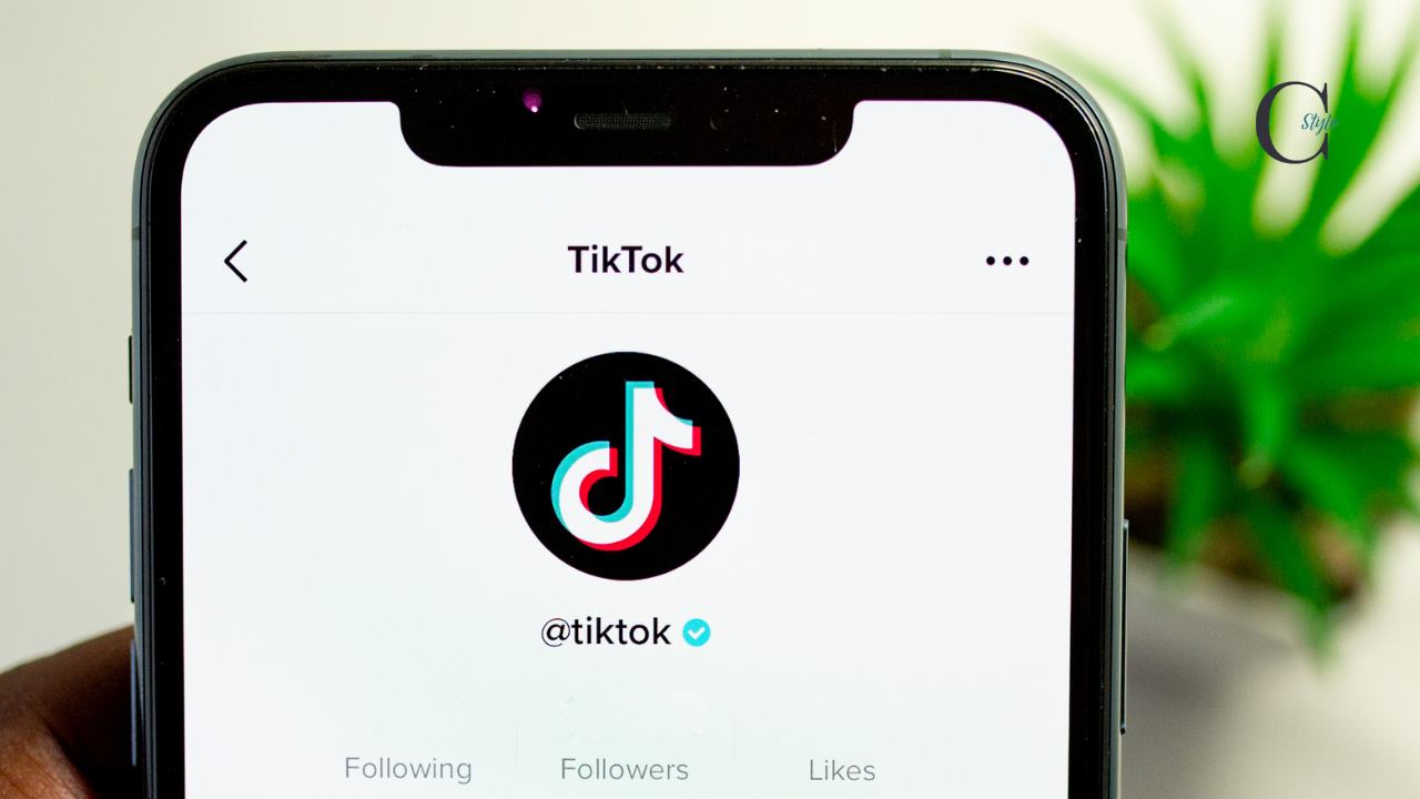 Tiktok app copertina 