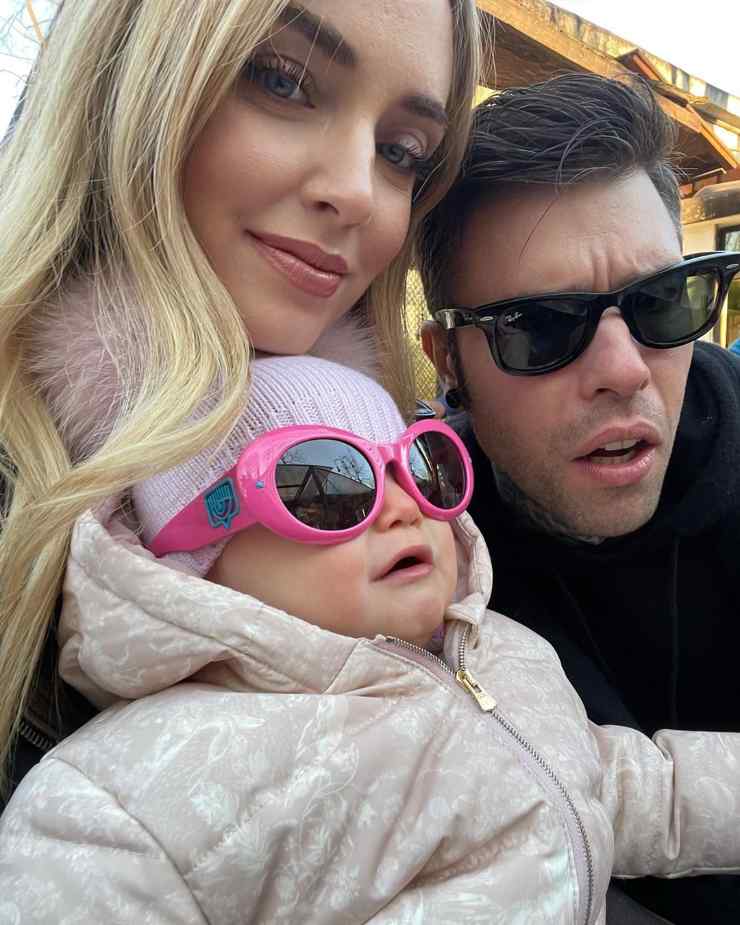 Chiara, Fedez e Vittoria con occhiali