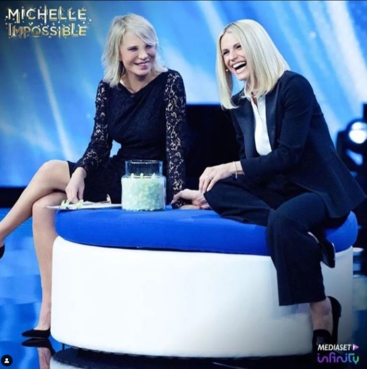 Tailleur michelle hunziker michelle impossible