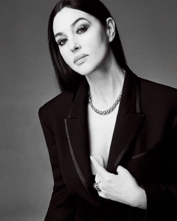 giacca di velluto elegante monica bellucci