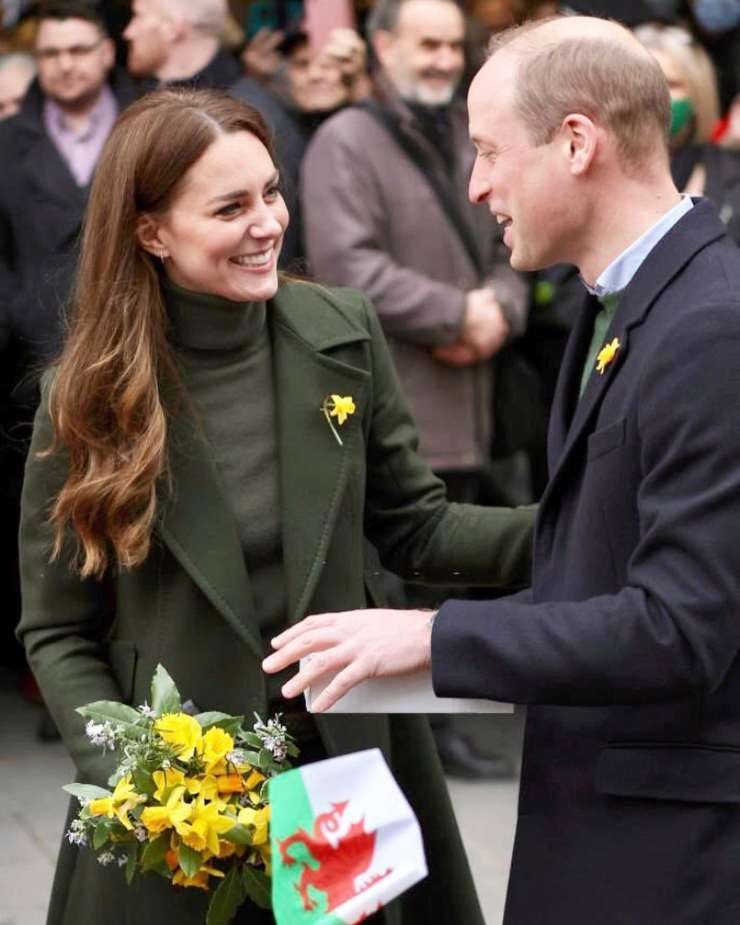 kate middleton pullover verde