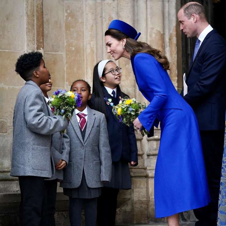 il cappotto di kate middleton blu