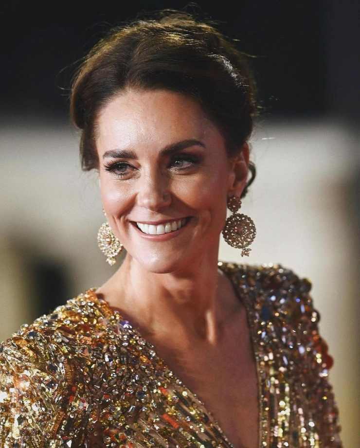 Kate Middleton in oro