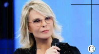 Maria De Filippi colpita da un lutto, la conduttrice riesce a essere comunque impeccabile