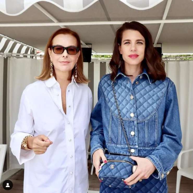 Charlotte Casiraghi e Carole Bouquet alla sfilata Chanel