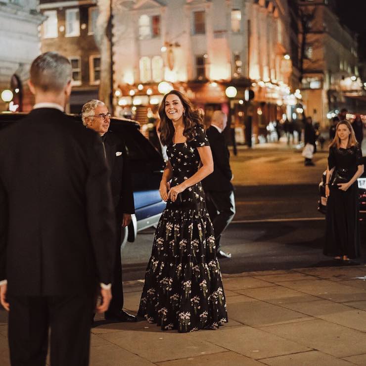 Kate Middleton abito a fiori Portrait Gala