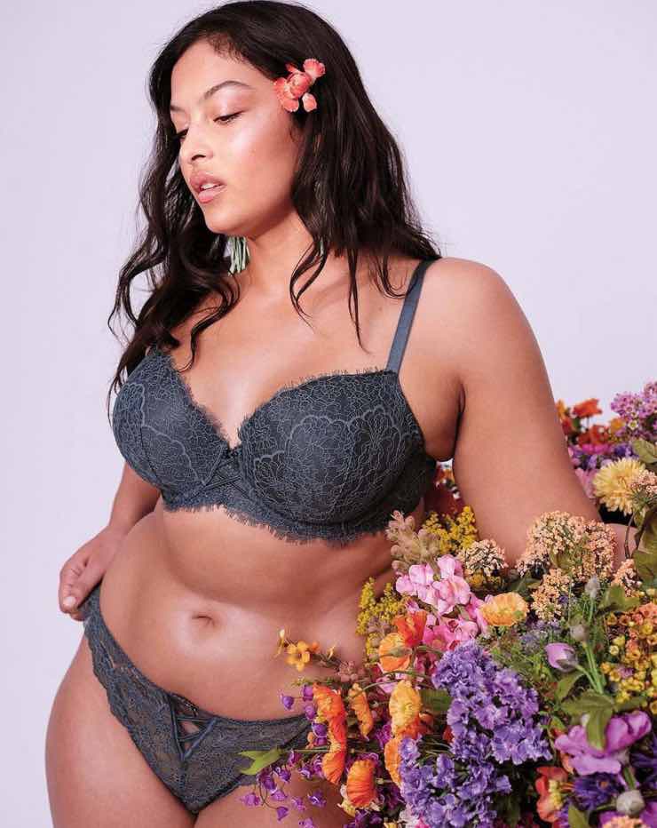 intimo curvy