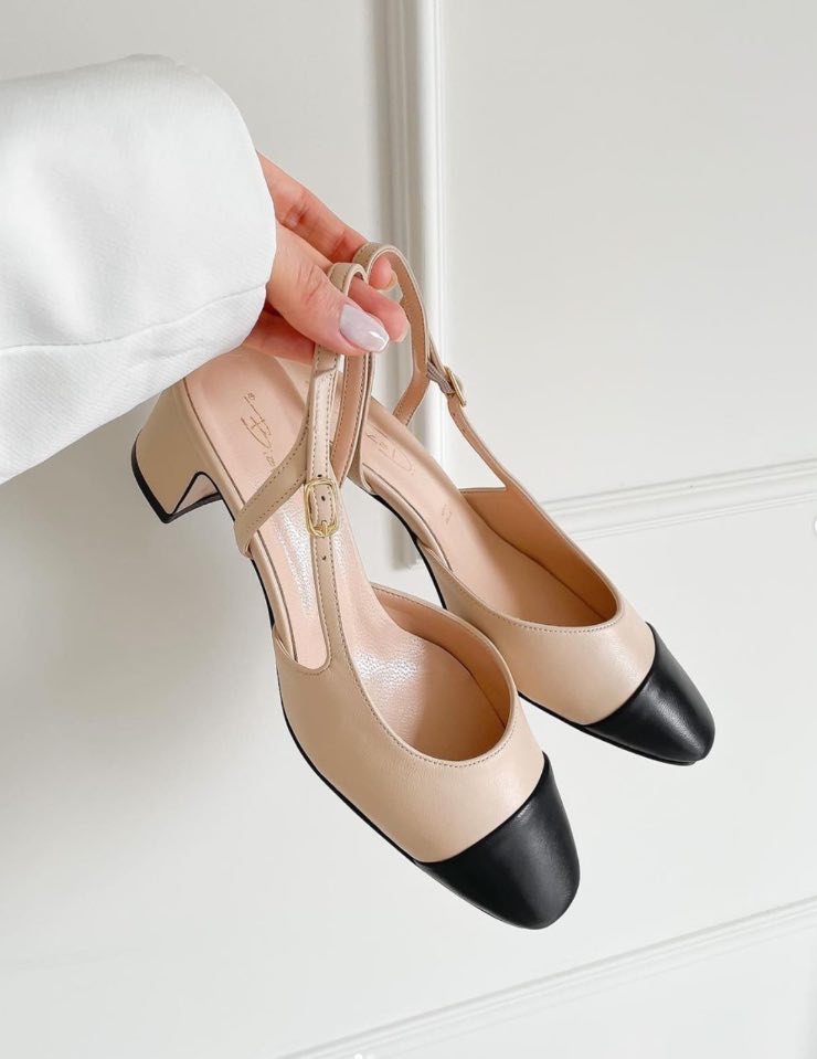 slingback nude nere