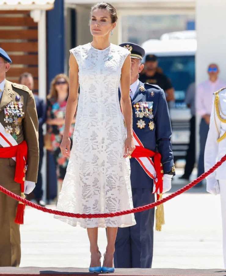 look letizia di spagna