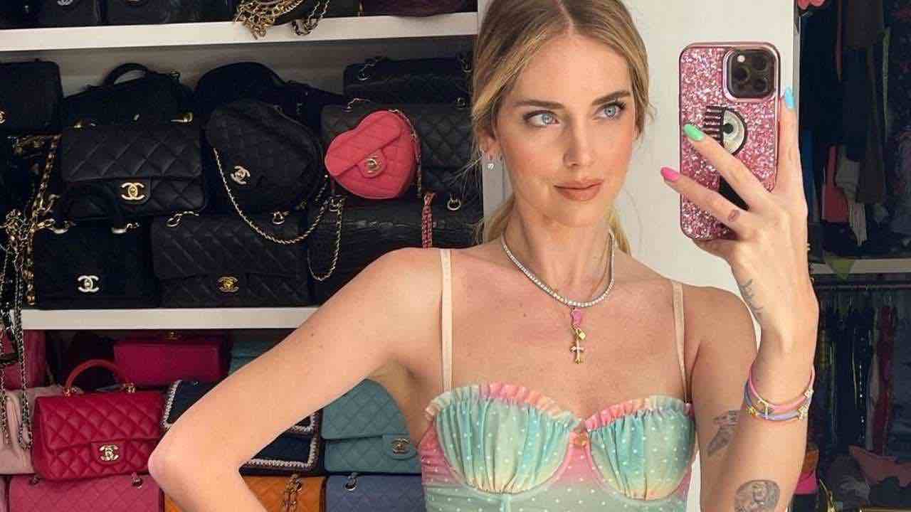 chiara ferragni accessori estate