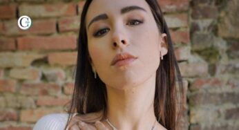 Aurora Ramazzotti, l’abito più sexy dell’estate è suo e non lascia molto all’immaginazione