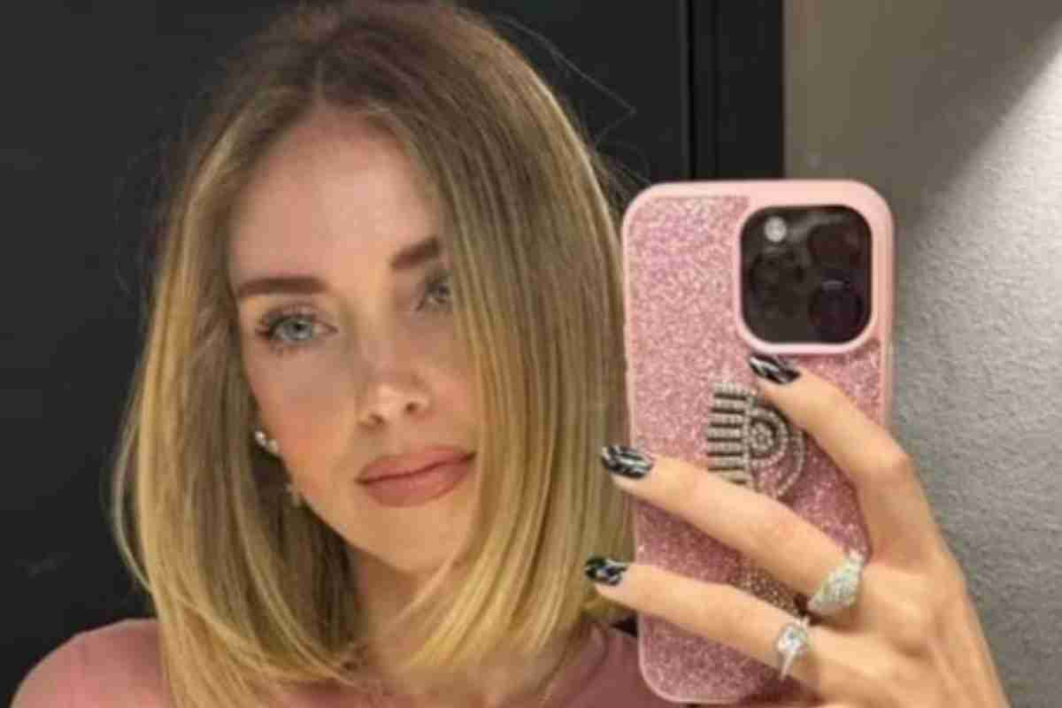 Chiara Ferragni selfie